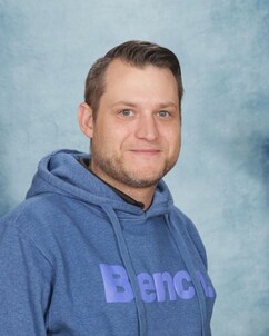 Photo of Josh Hopkins